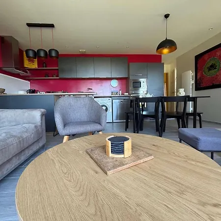 3 A Avec Parking Pres De La - Fr-1-494-201 Apartment