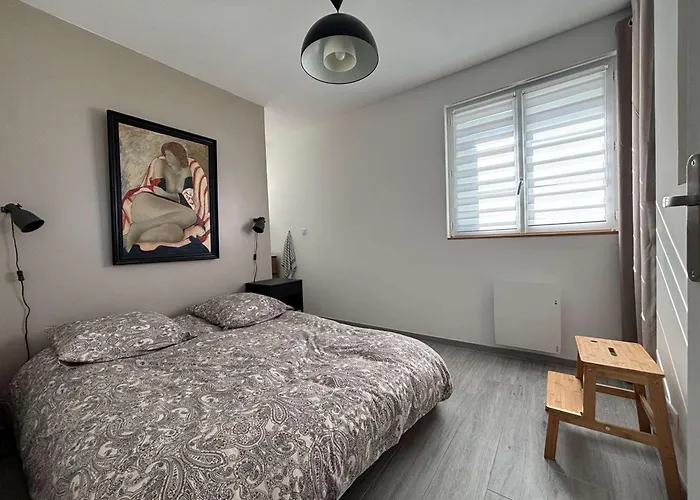 Apartamento 3 A Avec Parking Pres De La - Fr-1-494-201 *